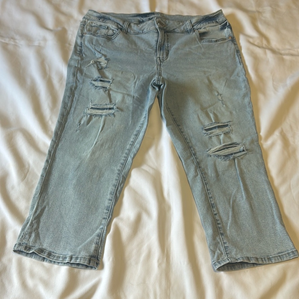 Maurices Jean Capris.   Size 18w